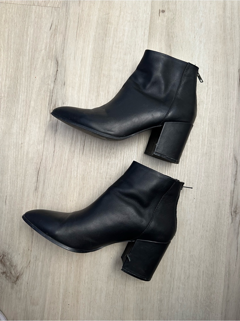 Steve Madden Black Pointed Toe Block Heel Ankle Booties